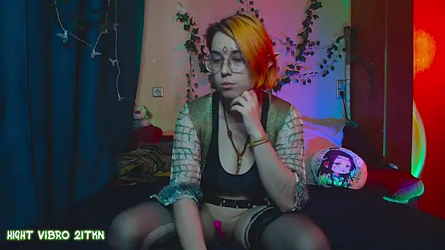Snapshot of TrickyKitsune chatting on March 22, 2025, 3:20 pm TrickyKitsune online show from March 22, 2025, 3:20 pm