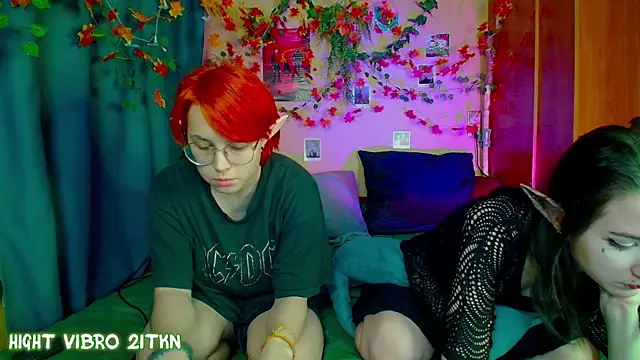 TrickyKitsune online show from November 10, 2025, 2:22 pm