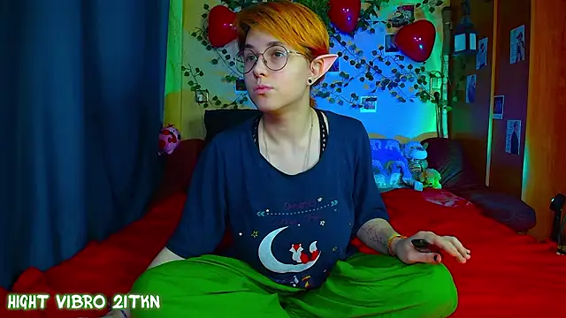 Snapshot of TrickyKitsune chatting on March 2, 2026, 3:19 pm TrickyKitsune online show from March 2, 2026, 3:19 pm