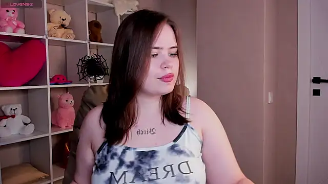 Snapshot of EricaElliott chatting on November 18, 2025, 9:34 am EricaElliott online show from November 18, 2025, 9:34 am