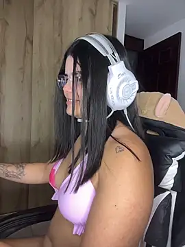 Snapshot of pretty_angela1 chatting on March 27, 2026, 8:26 am pretty angela1 online show from March 27, 2026, 8:26 am