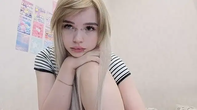 emodreamgirl online show from May 20, 2026, 12:02 pm
