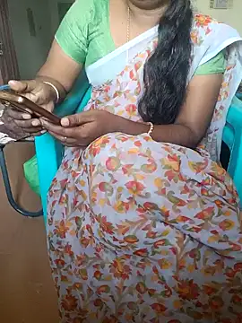 Snapshot of Tamil_roja69 chatting on January 24, 2025, 6:35 am Tamil roja69 online show from January 24, 2025, 6:35 am