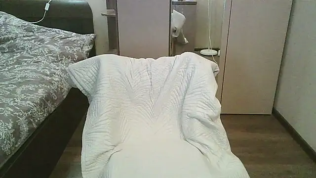 Snapshot of Wet_Maria chatting on February 3, 2026, 6:40 am Wet Maria online show from February 3, 2026, 6:40 am