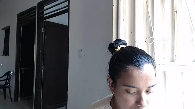 Coral0403 online show from March 5, 2025, 7:49 pm