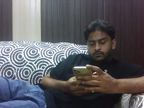 Snapshot of indihotguy chatting on September 23, 2025, 2:13 pm indihotguy online show from September 23, 2025, 2:13 pm