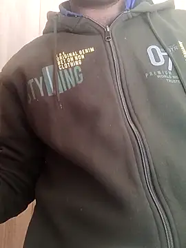 Snapshot of indihotguy chatting on February 17, 2025, 6:31 am indihotguy online show from February 17, 2025, 6:31 am