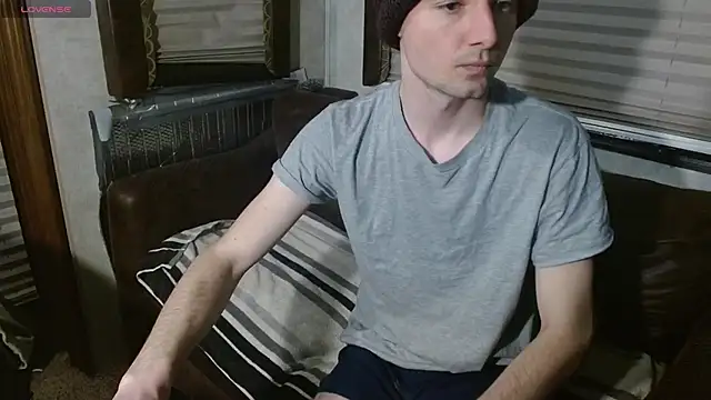 feelingverynaughty online show from February 8, 2026, 5:21 pm