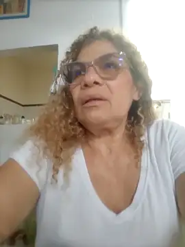 Snapshot of indiraa-channell chatting on November 5, 2025, 8:01 pm indiraa-channell online show from November 5, 2025, 8:01 pm