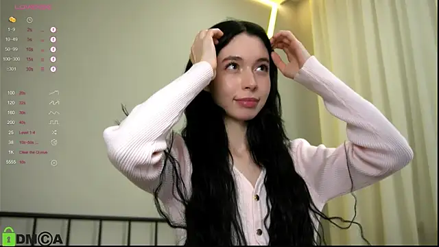 Snapshot of LittleOriana chatting on October 18, 2025, 9:50 pm LittleOriana online show from October 18, 2025, 9:50 pm