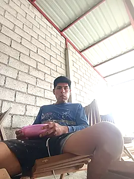 Snapshot of elmazitogrande chatting on October 3, 2025, 5:36 pm elmazitogrande online show from October 3, 2025, 5:36 pm