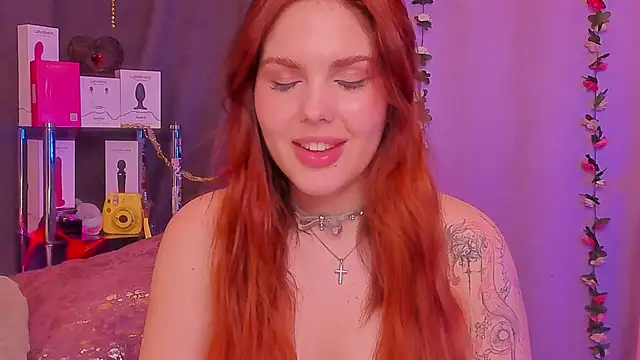 AliceOfWonders online show from March 19, 2025, 7:40 am