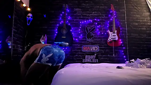 hotemberly jake online show from October 4, 2025, 2:40 pm