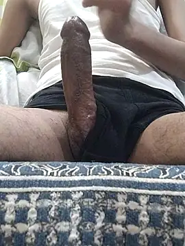 fakelove95 online show from April 29, 2026, 7:42 pm