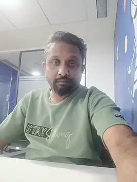 Snapshot of carria_homes chatting on April 22, 2026, 1:18 pm carria homes online show from April 22, 2026, 1:18 pm