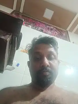 Snapshot of carria_homes chatting on April 19, 2026, 7:16 pm carria homes online show from April 19, 2026, 7:16 pm