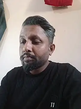 Snapshot of carria_homes chatting on May 4, 2026, 7:22 am carria homes online show from May 4, 2026, 7:22 am