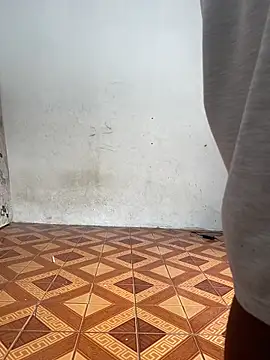 casalhot2533 online show from November 11, 2025, 12:33 pm