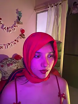 Snapshot of emmariders2 chatting on February 14, 2026, 10:10 pm emmariders2 online show from February 14, 2026, 10:10 pm