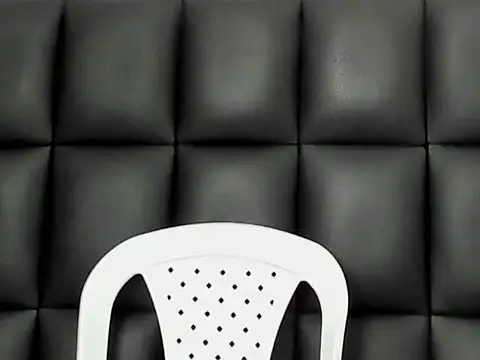 Snapshot of benjamincol chatting on March 11, 2026, 8:14 pm benjamincol online show from March 11, 2026, 8:14 pm