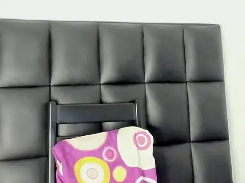 Snapshot of benjamincol chatting on April 6, 2026, 4:46 am benjamincol online show from April 6, 2026, 4:46 am