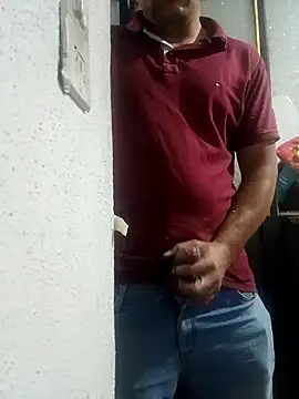 chinoxxx online show from February 12, 2026, 12:27 pm