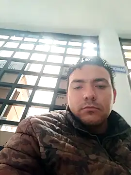 chinoxxx online show from December 16, 2025, 3:38 pm