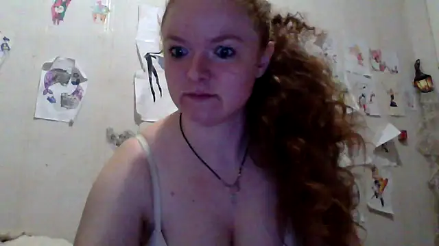 Snapshot of Rae_Jeannie chatting on April 7, 2026, 2:46 am Rae Jeannie online show from April 7, 2026, 2:46 am