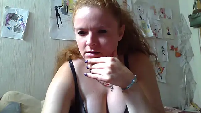 Snapshot of Rae_Jeannie chatting on September 16, 2025, 8:04 am Rae Jeannie online show from September 16, 2025, 8:04 am