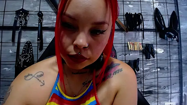 Alana Roth online show from November 26, 2025, 7:36 pm