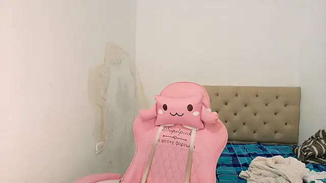 Snapshot of Miss_noah18 chatting on January 10, 2026, 9:54 pm Miss noah18 online show from January 10, 2026, 9:54 pm