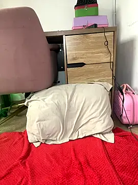 Ninabrunette18 online show from October 16, 2025, 11:40 am