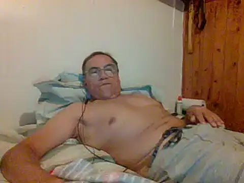 Snapshot of santiagon2015 chatting on February 5, 2025, 1:26 am santiagon2015 online show from February 5, 2025, 1:26 am
