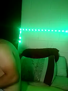 Snapshot of k1oudE chatting on March 16, 2026, 6:39 am k1oudE online show from March 16, 2026, 6:39 am