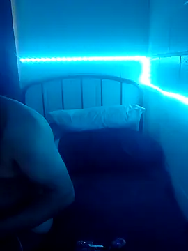 Snapshot of k1oudE chatting on April 2, 2026, 3:30 pm k1oudE online show from April 2, 2026, 3:30 pm