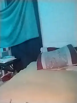 Snapshot of k1oudE chatting on March 28, 2026, 5:30 am k1oudE online show from March 28, 2026, 5:30 am