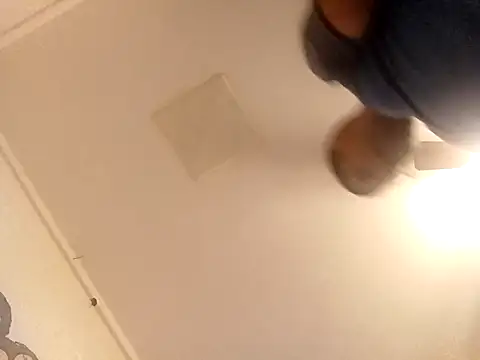 Snapshot of k1oudE chatting on March 3, 2026, 11:56 pm k1oudE online show from March 3, 2026, 11:56 pm