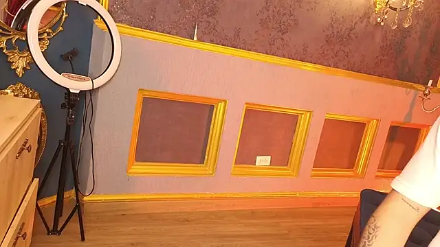 Snapshot of MarcoVitto chatting on November 1, 2025, 7:41 pm MarcoVitto online show from November 1, 2025, 7:41 pm