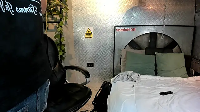 MarcoVitto online show from February 11, 2026, 8:09 pm