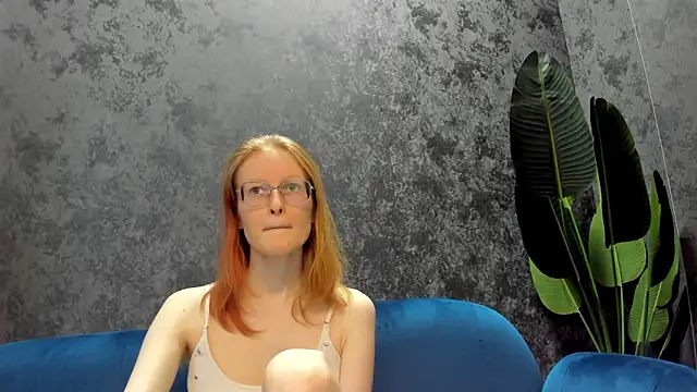 Snapshot of ElizabethHarpper chatting on February 7, 2025, 8:01 am ElizabethHarpper online show from February 7, 2025, 8:01 am