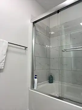 Snapshot of tcadle1824 chatting on April 13, 2026, 6:23 pm tcadle1824 online show from April 13, 2026, 6:23 pm