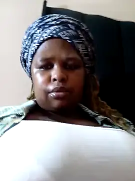 SexyLadyBoosxx online show from December 17, 2025, 3:06 pm