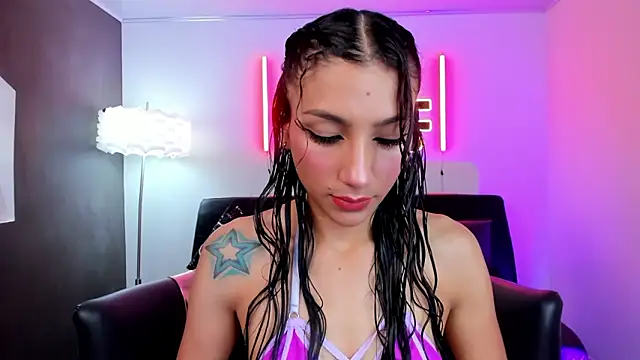 Snapshot of miss___evangeline chatting on February 4, 2026, 2:17 am miss evangeline online show from February 4, 2026, 2:17 am