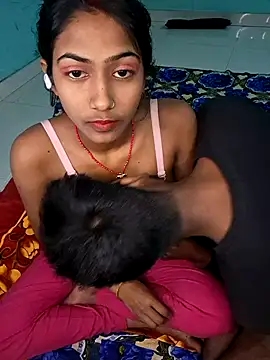 Virl clople online show from February 6, 2025, 5:30 pm