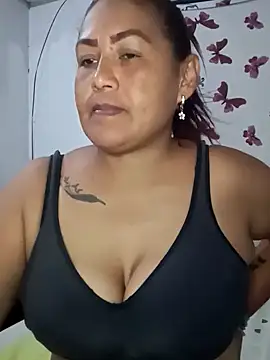 Snapshot of Abigail_BigTits chatting on March 22, 2025, 4:56 am Abigail BigTits online show from March 22, 2025, 4:56 am