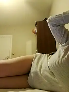 Snapshot of derya35 chatting on February 15, 2025, 6:12 pm derya35 online show from February 15, 2025, 6:12 pm