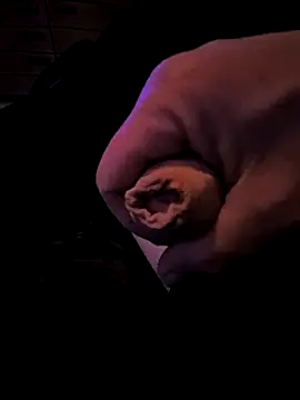 wetdrops online show from March 4, 2025, 9:54 pm