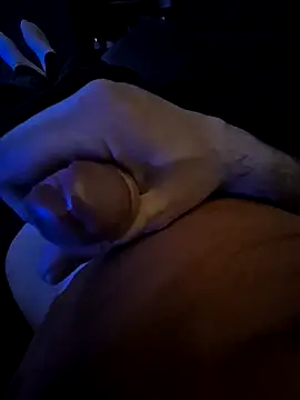 wetdrops online show from March 12, 2025, 9:03 pm