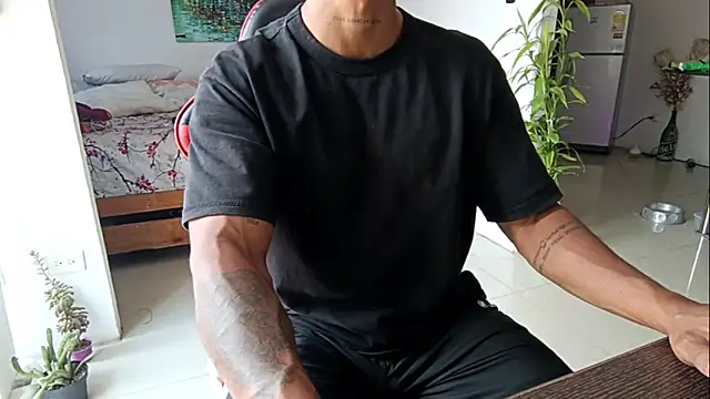 Adam Valenciia online show from April 1, 2026, 4:26 pm