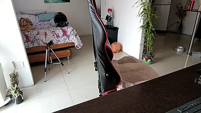 Adam Valenciia online show from March 19, 2026, 3:23 pm